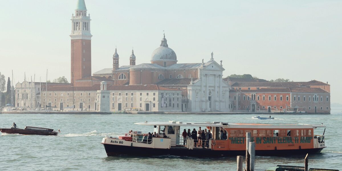 Vaporetto à Venise - Les Escapades à Venise