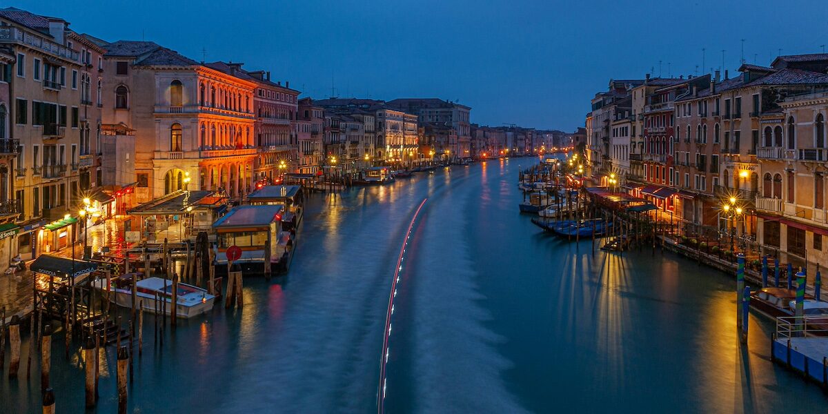 Le Grand Canal de nuit - Les Escapades à Venise