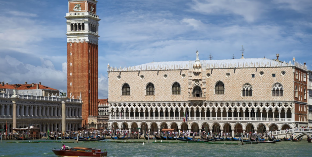 Palais des Doges à côté du Campanile Saint-Marc - Les Escapades à Venise