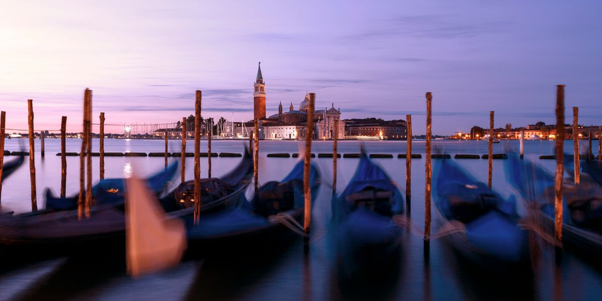 - Les Escapades à Venise