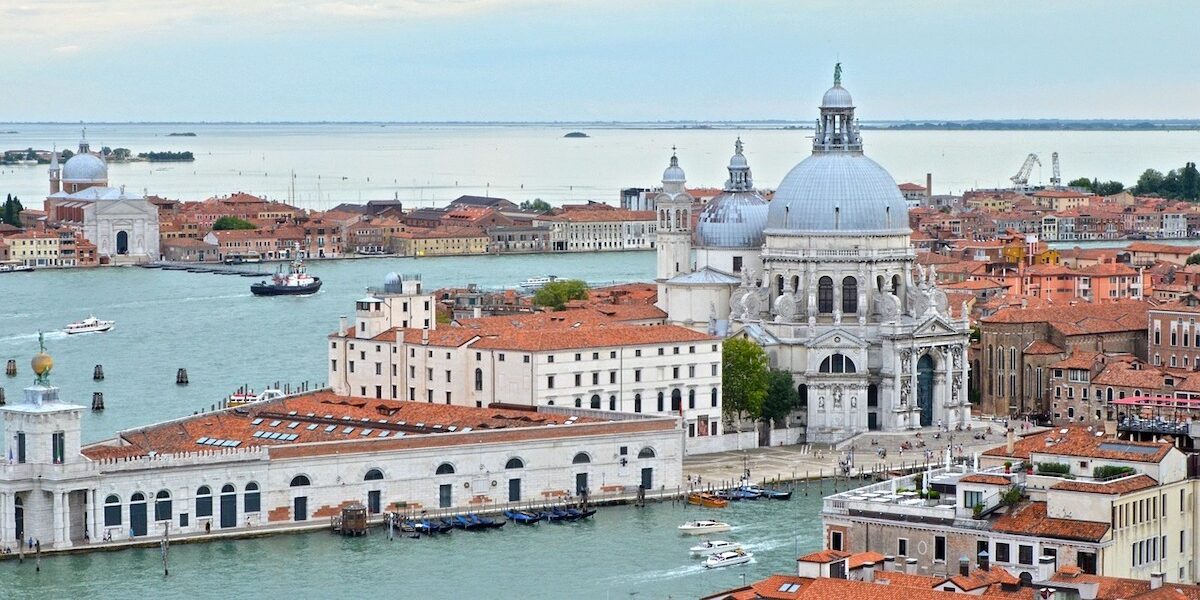 Palais Grassi et Punta della Dogana - Les Escapades à Venise