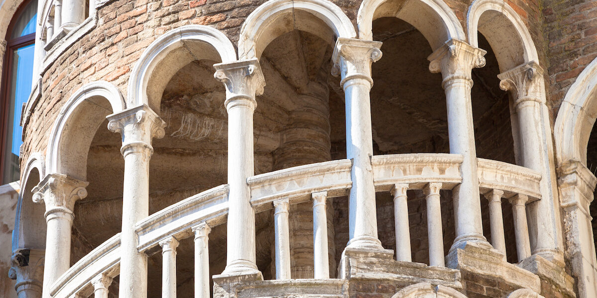 Escalier du Palais Contarini del Bovolo - Les Escapades à Venise